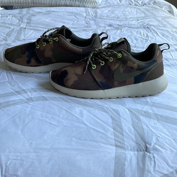 Nike Roshe Run Print ‘Camo’ - Picture 3 of 7